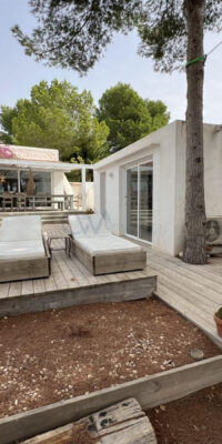 Charming Villa with Two Guest Annexes and Sea Views