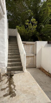 Charming Villa with Two Guest Annexes and Sea Views