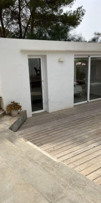 Charming Villa with Two Guest Annexes and Sea Views