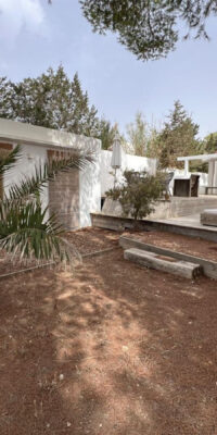 Charming Villa with Two Guest Annexes and Sea Views