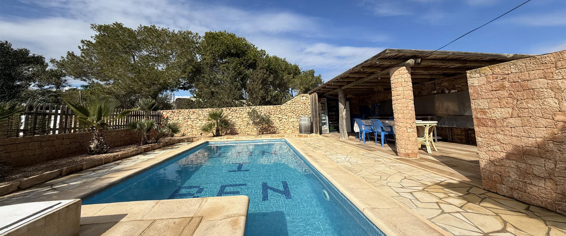 House with Pool and Annex in Es Pujols, Formentera