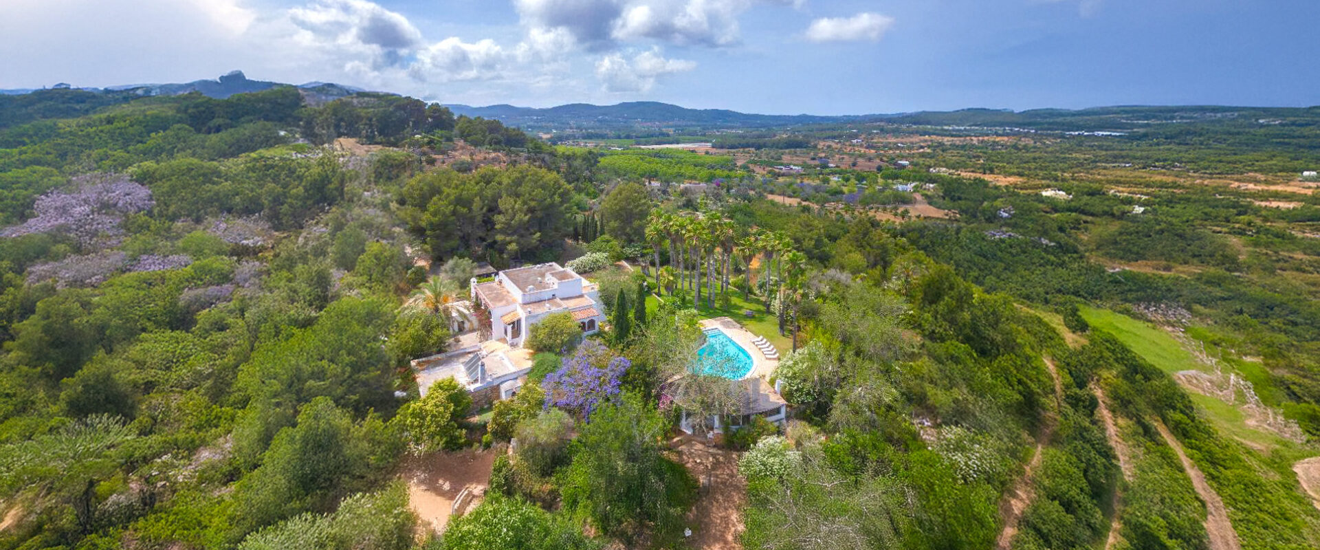 Spectacular finca property with guest house