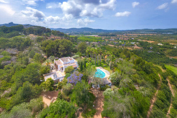 Elegant Finca with Guest House & Nica Morna Valley Views