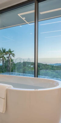 Spectacular luxury villa in Roca Llisa with sea views