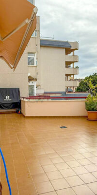 Modern 4-Bedroom Apartment with Terrace and Private Balcony in Ibiza Modern 4-Bedroom Apartment with Terrace and Private Balcony in Ibiza