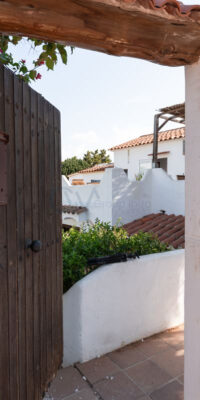 Charming Finca with Private Garden and Pool in Cap Martinet Charming Finca with Private Garden and Pool in Cap Martinet