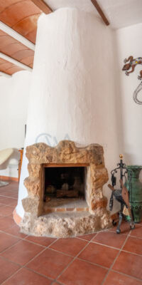 Charming Finca with Private Garden and Pool in Cap Martinet Charming Finca with Private Garden and Pool in Cap Martinet