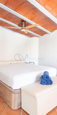 Charming Finca with Private Garden and Pool in Cap Martinet Charming Finca with Private Garden and Pool in Cap Martinet