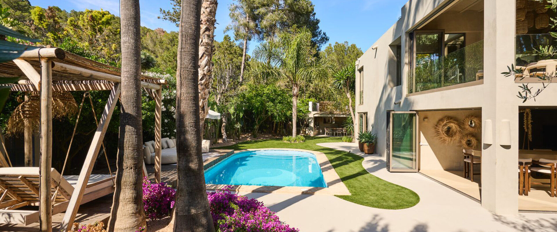 Elegant mediterranean villa in exclusive Can Furnet