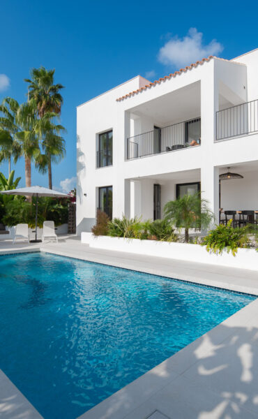 Luxury Rental Villa with Rooftop Views in Sa Carroca