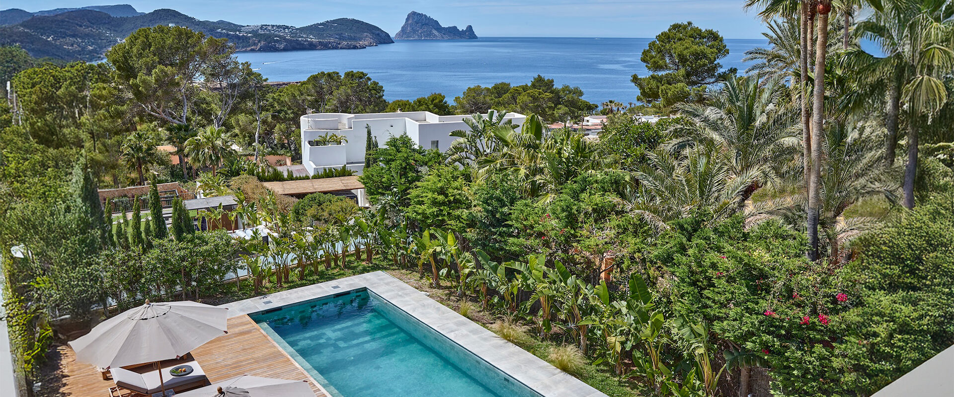 Luxury Rental Villa with Sea Views in Cala Conta