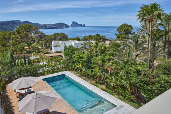 Luxury Rental Villa with Sea Views in Cala Conta