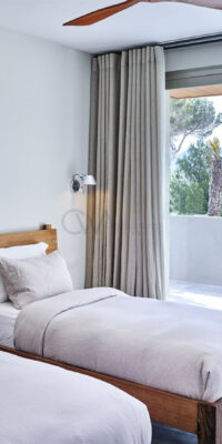 Villa de luxe à louer avec vue sur la mer à Cala Conta Villa de luxe à louer avec vue sur la mer à Cala Conta