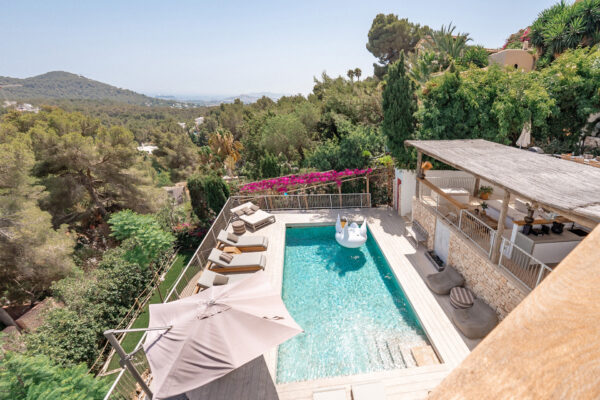 Luxury Rental Villa with Sea Views in Cala Conta