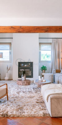 Luxuriöse Wellness-Villa zu vermieten in Santa Gertrudis Luxuriöse Wellness-Villa zu vermieten in Santa Gertrudis