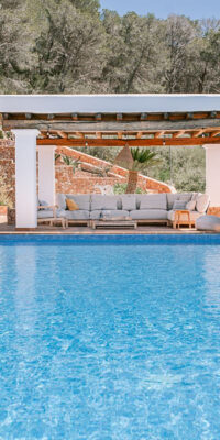 Luxuriöse Wellness-Villa zu vermieten in Santa Gertrudis Luxuriöse Wellness-Villa zu vermieten in Santa Gertrudis