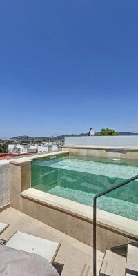 Charming townhouse in Sant Antony with pool access Charming townhouse in Sant Antony with pool access