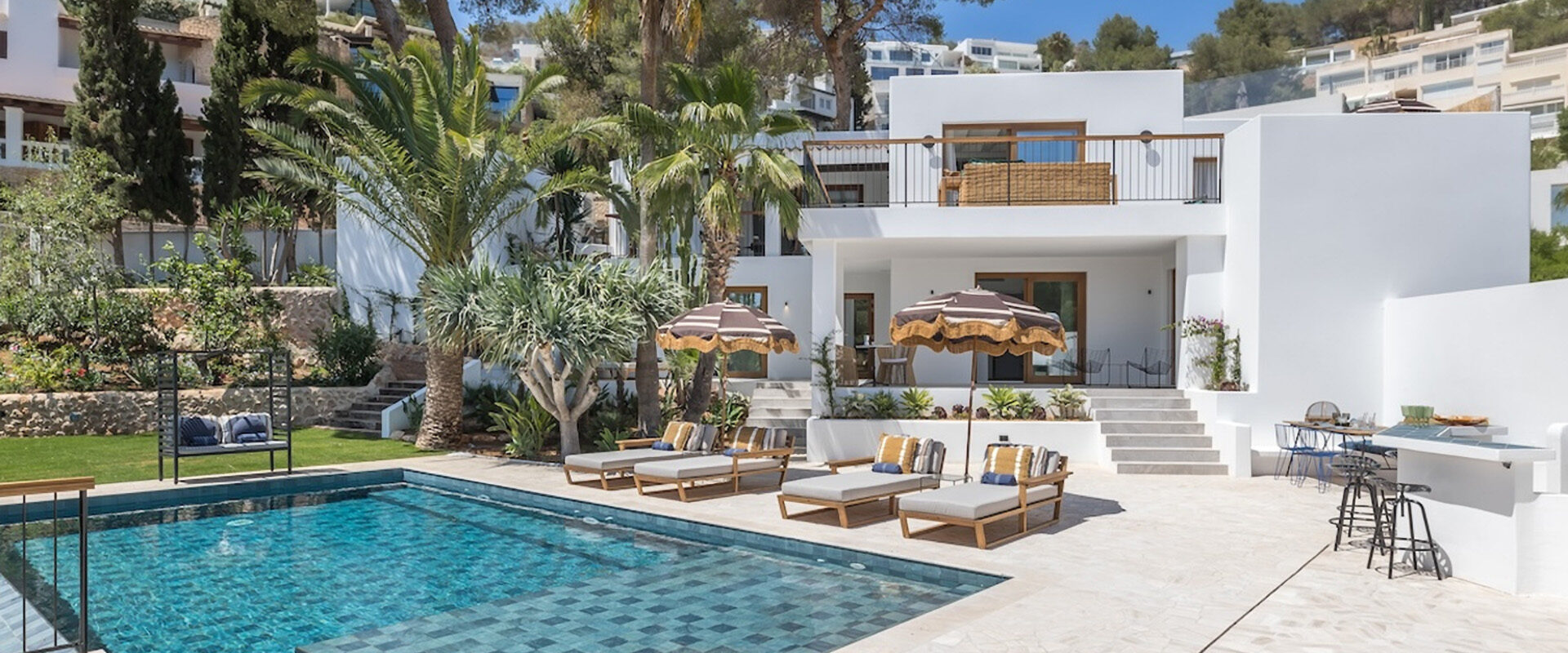 Luxury Rental Villa in Can Furnet with Sea & Dalt Vila Views