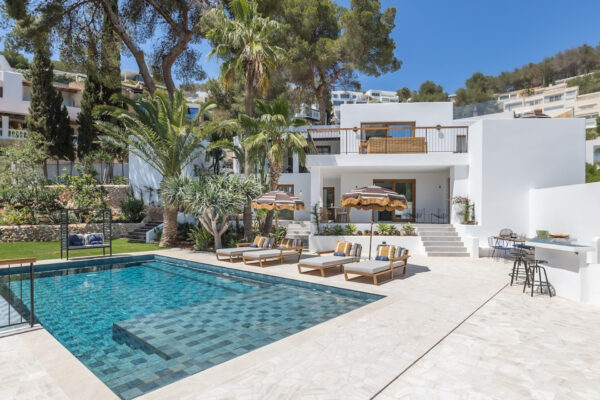 Luxury Rental Villa in Can Furnet with Sea & Dalt Vila Views