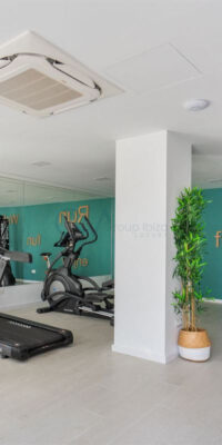 Sophisticated Duplex Penthouse with Sea Views Sophisticated Duplex Penthouse with Sea Views
