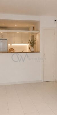 Apartment with sea view & communal pool Apartment with sea view & communal pool